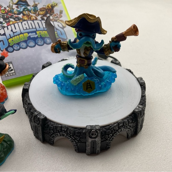 Skylanders Mixed Element Figure Lot With Xbox 360 Portal and game Bundle - Picture 2 of 7